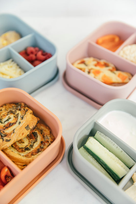  Yumbox Original - Leakproof 5-Compartment Bento Lunchbox for  Kids (2-7 Years), Easy-Open Latch, Optimal Portion Sizes & Dishwasher Safe  Tray (Hazy Gray) : Home & Kitchen