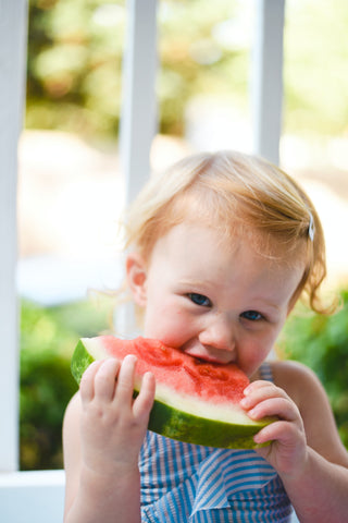 kids eatng healthy food - WAYT Nutrition
