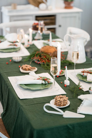 Moss green linen tablecloth 'Enchanted Forest' - LinenBarn