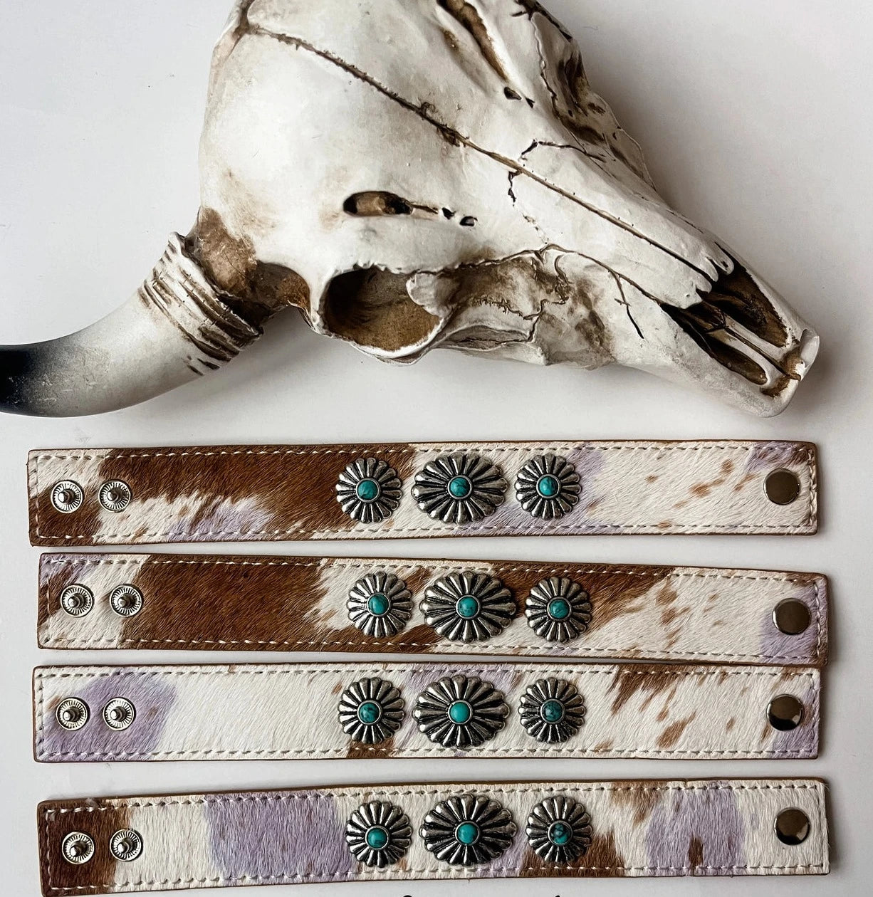 Western Cowhide Cuff Conch Bracelet