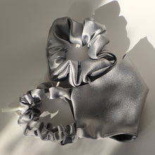 Load image into Gallery viewer, Miori Silver Grey Mask &amp; Scrunchie Set

