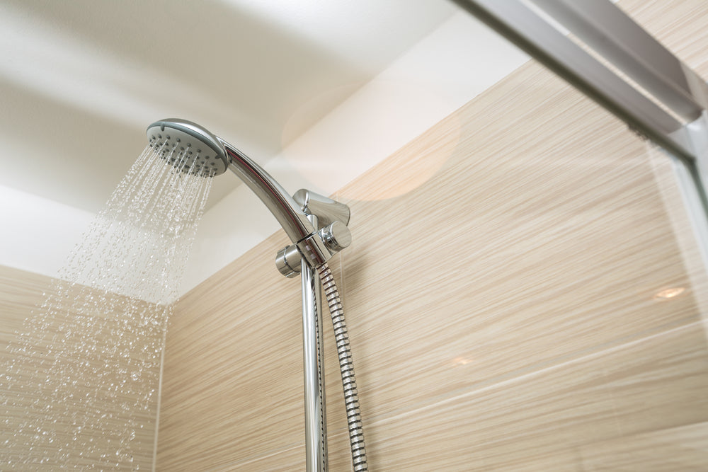 congelador insalubre Ineficiente Sabes de qué partes se compone una ducha? – Lar Decor