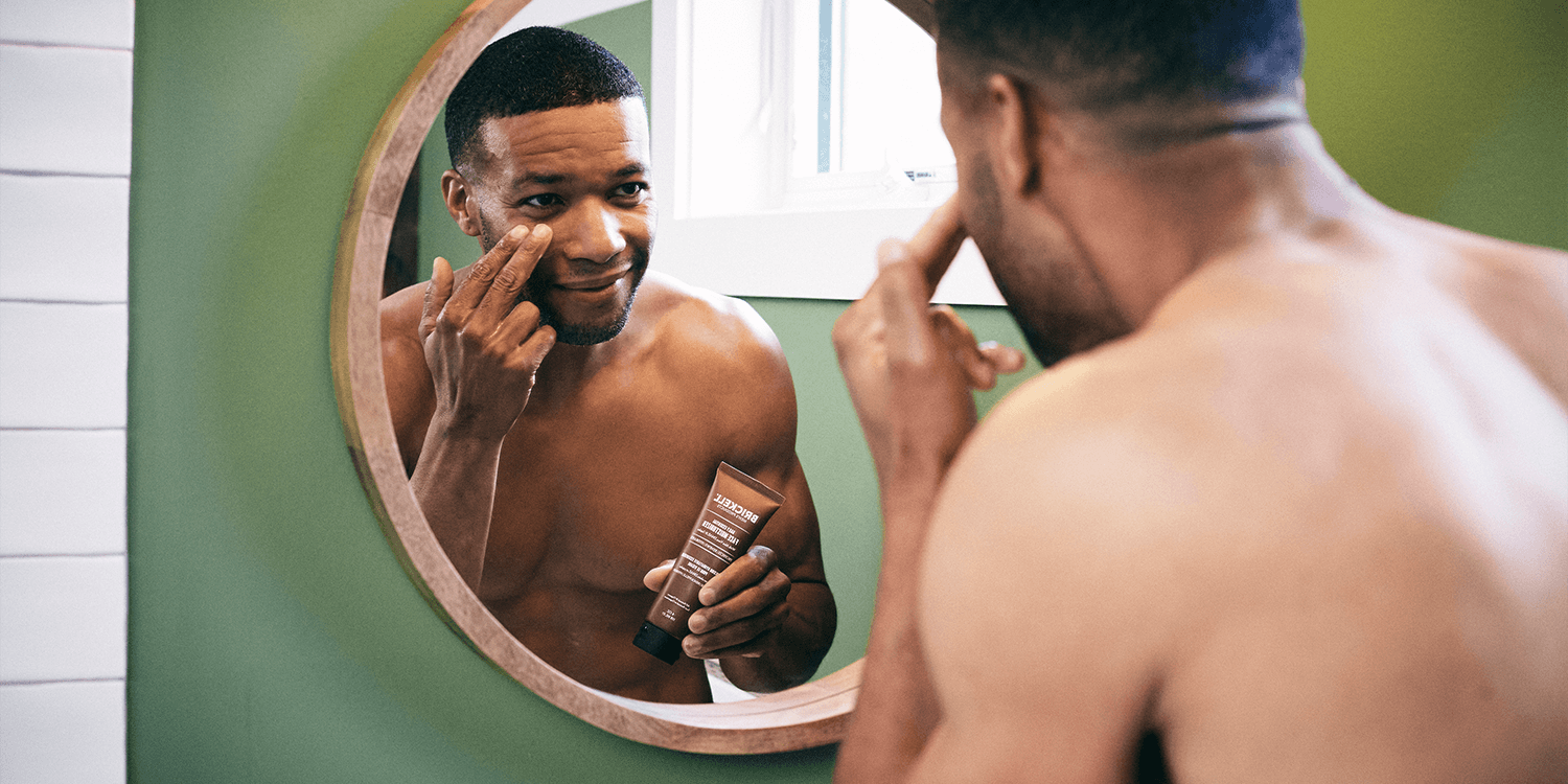 Algemeen canvas drempel How to Use Face Moisturizer For Men - Men's Skin Care – Brickell Men's  Products®