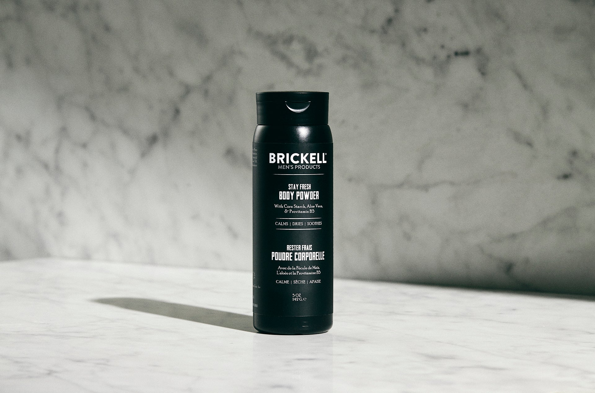 Brickell Men's Products Stay Fresh Body Powder for Men, Natural and Organic Talc Free, Absorbs Sweat, Keeps Skin Dry, Scented, 5 oz