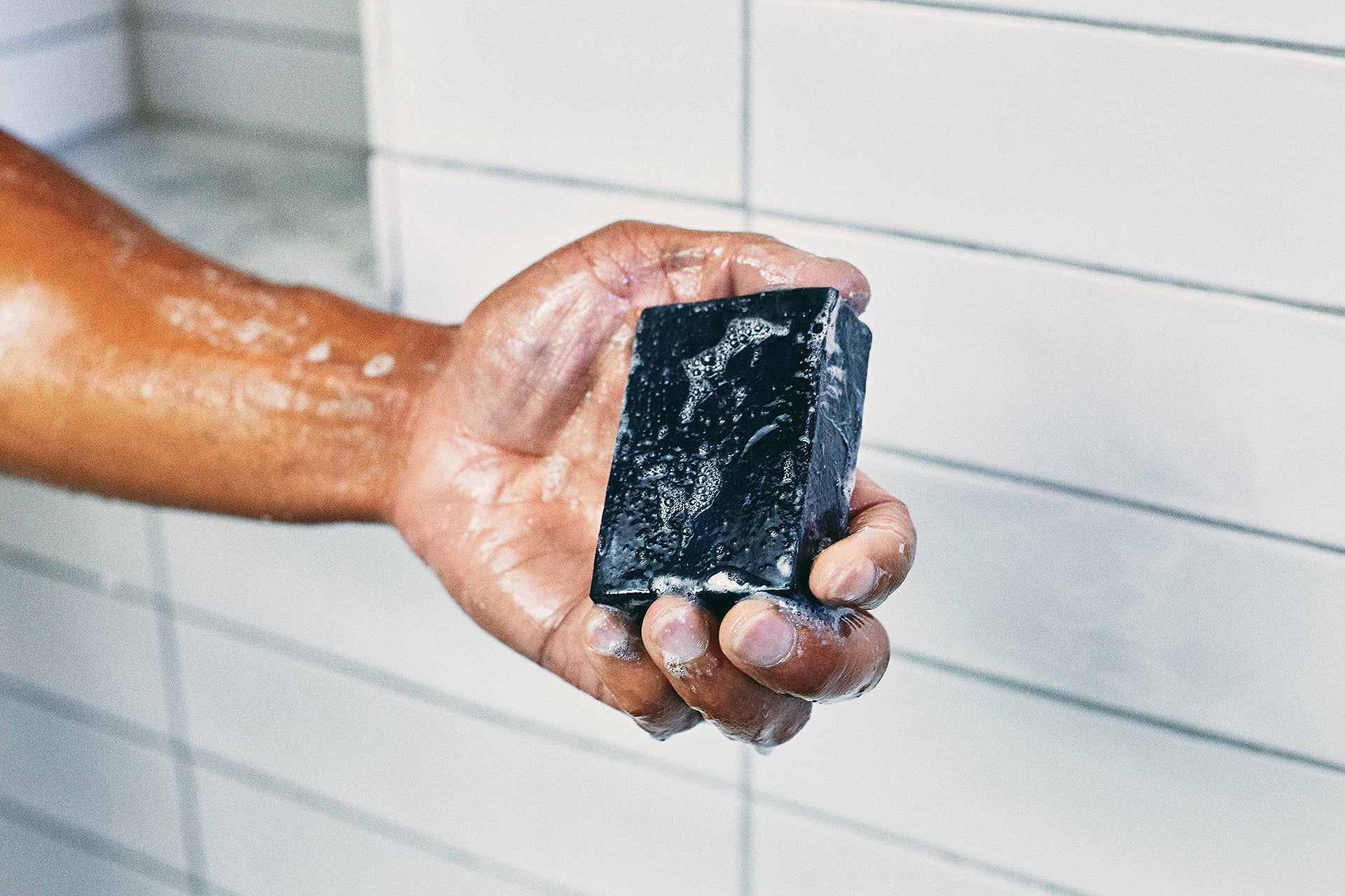 What Should You Use: A Men's Body Wash or Men's Soap Bar? – Brickell Men's  Products®