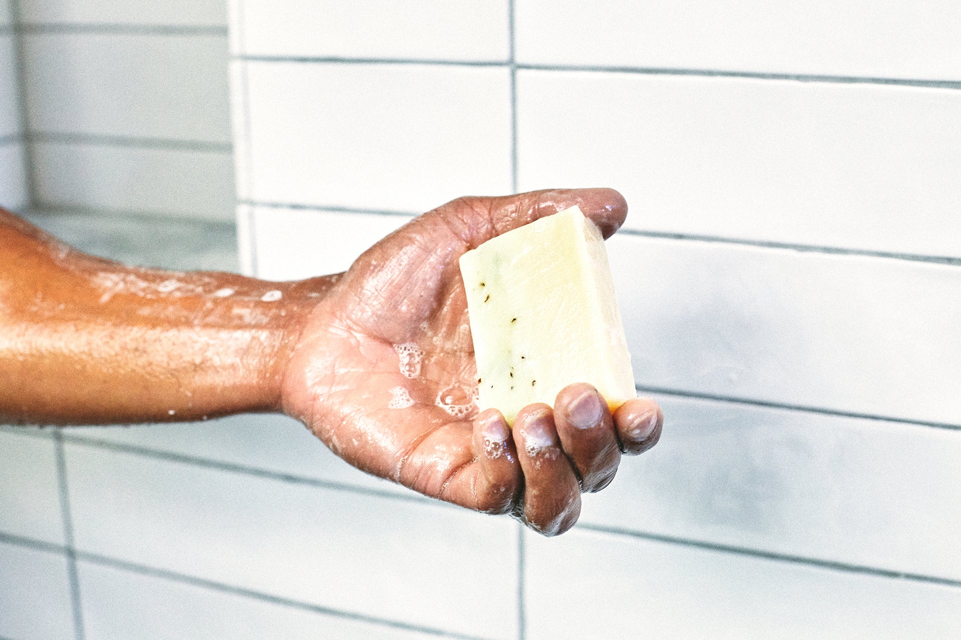 What Should You Use: A Men's Body Wash or Men's Soap Bar? – Brickell Men's  Products®