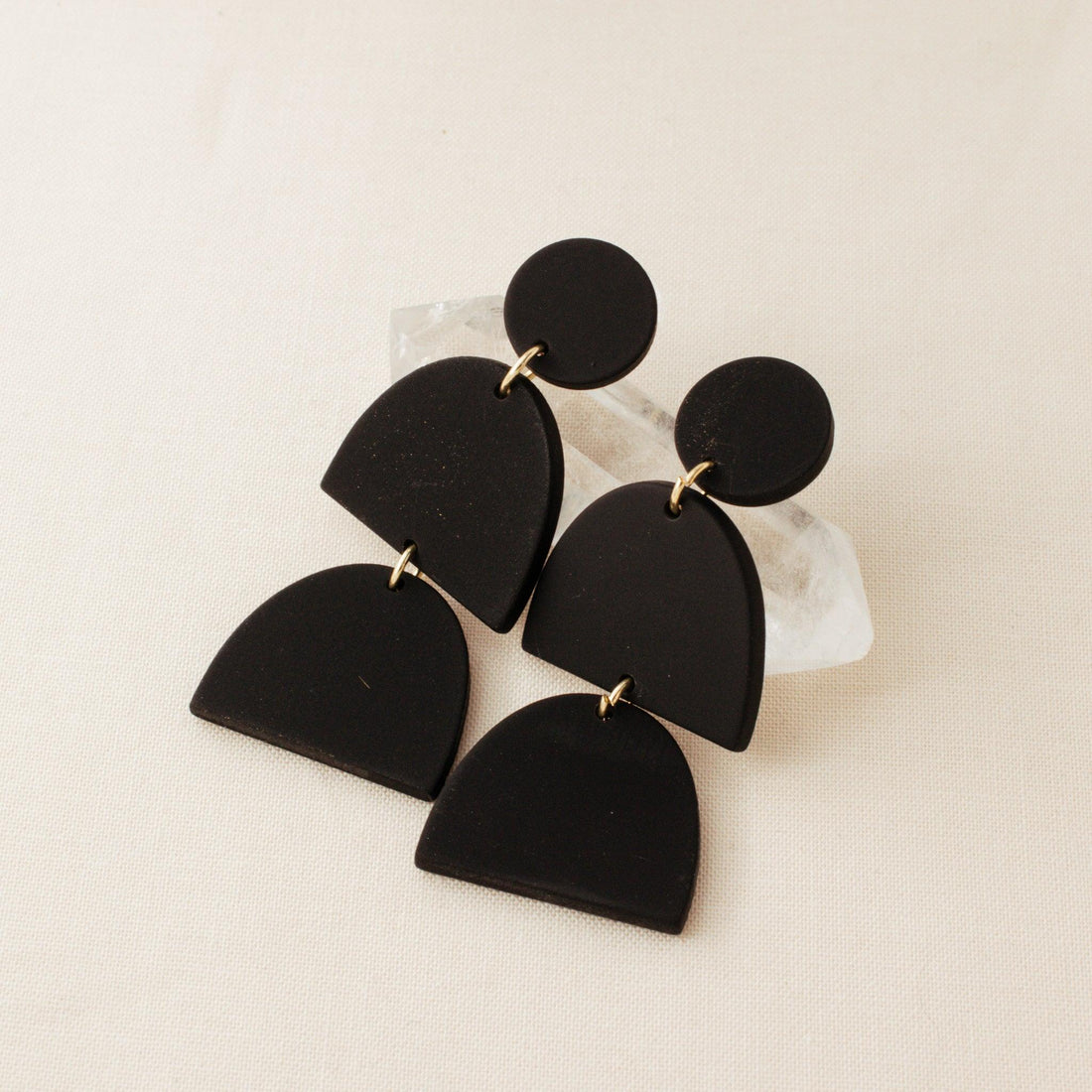 Oval Polymer Clay Earrings - Black and Gold – Uni-T