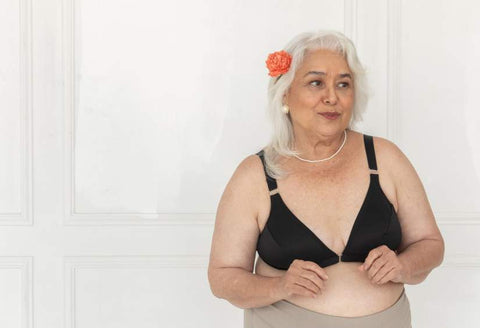 Front Closing Bra For Seniors: A silver-haired woman wearing the Springrose front closing bra for seniors in black