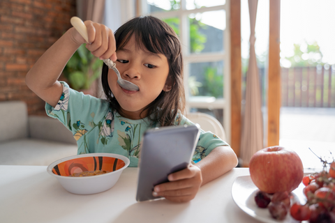 While digital devices offer various educational and recreational benefits, excessive screen time can also have significant implications for a child's psychological well-being and development. In this blog post, we will explore the effects of excessive screen time on children's mental health and suggest healthy screen habits for promoting balanced growth.