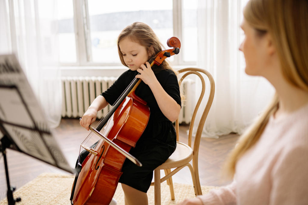 Incorporating music lessons into a child's education is a decision that yields remarkable benefits. From cognitive development to emotional expression, music education enriches children's lives in myriad ways. It enhances academic performance, promotes language and literacy skills, nurtures social and emotional intelligence,