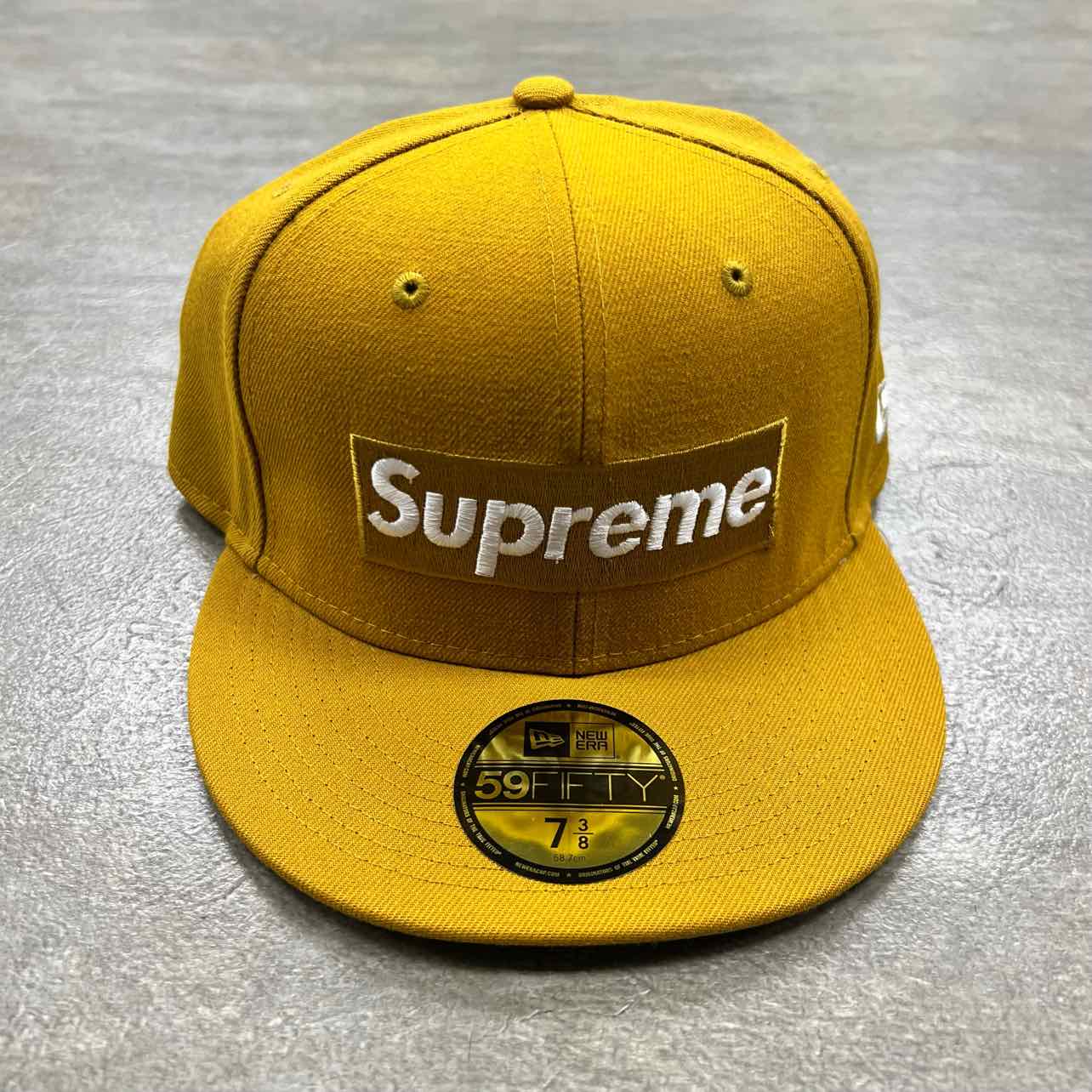 Supreme Fitted Hat 