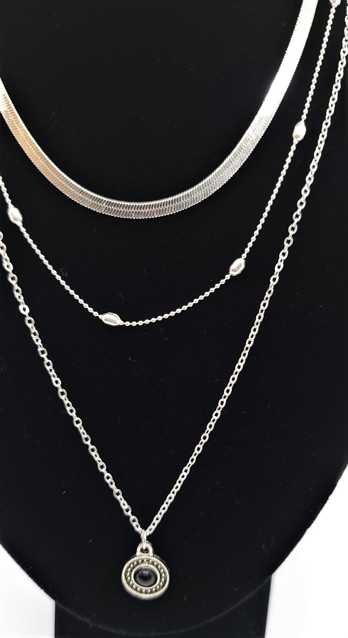 Blackstone Necklace – Flossy Bel