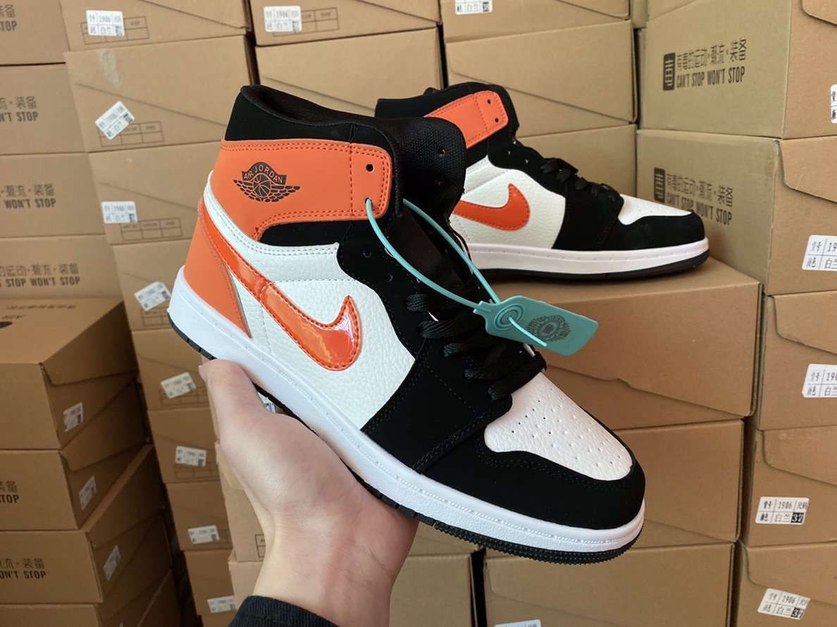 Air jordan 1 AJ1 fashion men and women color matching high-top sneakers Shoes