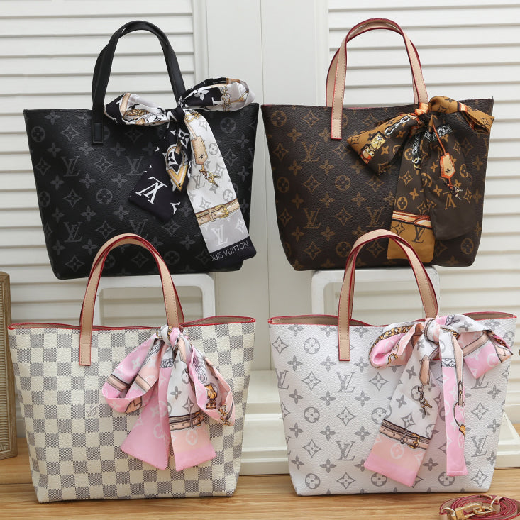 Louis Vuitton LV New product letter print stitching color ladies shopping handbag shoulder bag messe