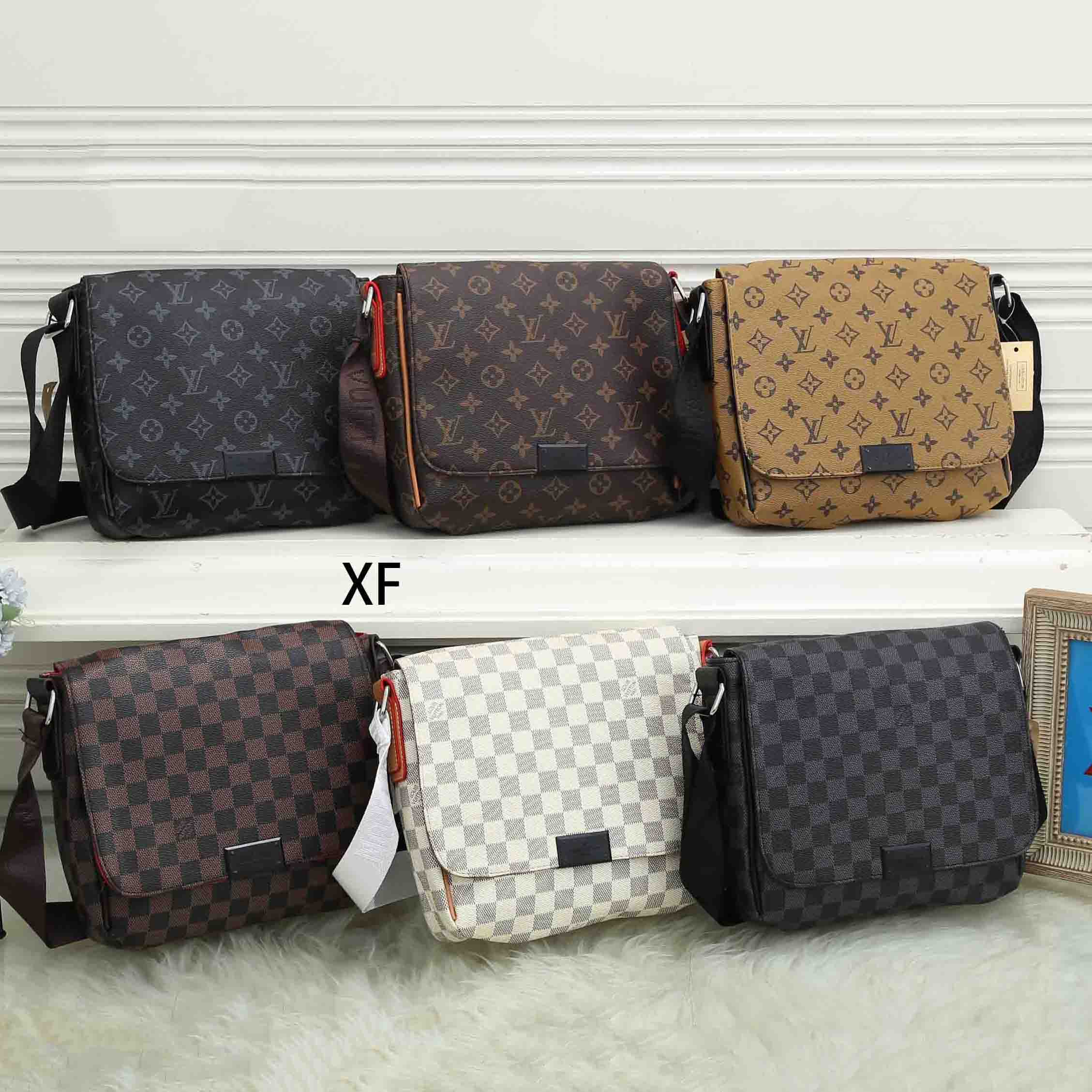 LV Louis Vuitton Full Letters Men's and Women's Envelope Bags Shoulder