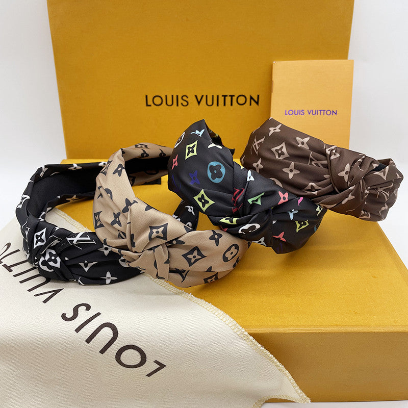 LV Louis Vuitton Simple and sweet wide-brimmed lengthened hair band headband press hair out all-matc