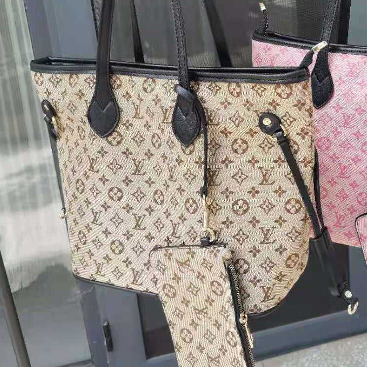 LV Louis Vuitton embroidered letters ladies two-piece shoulder bag messenger bag