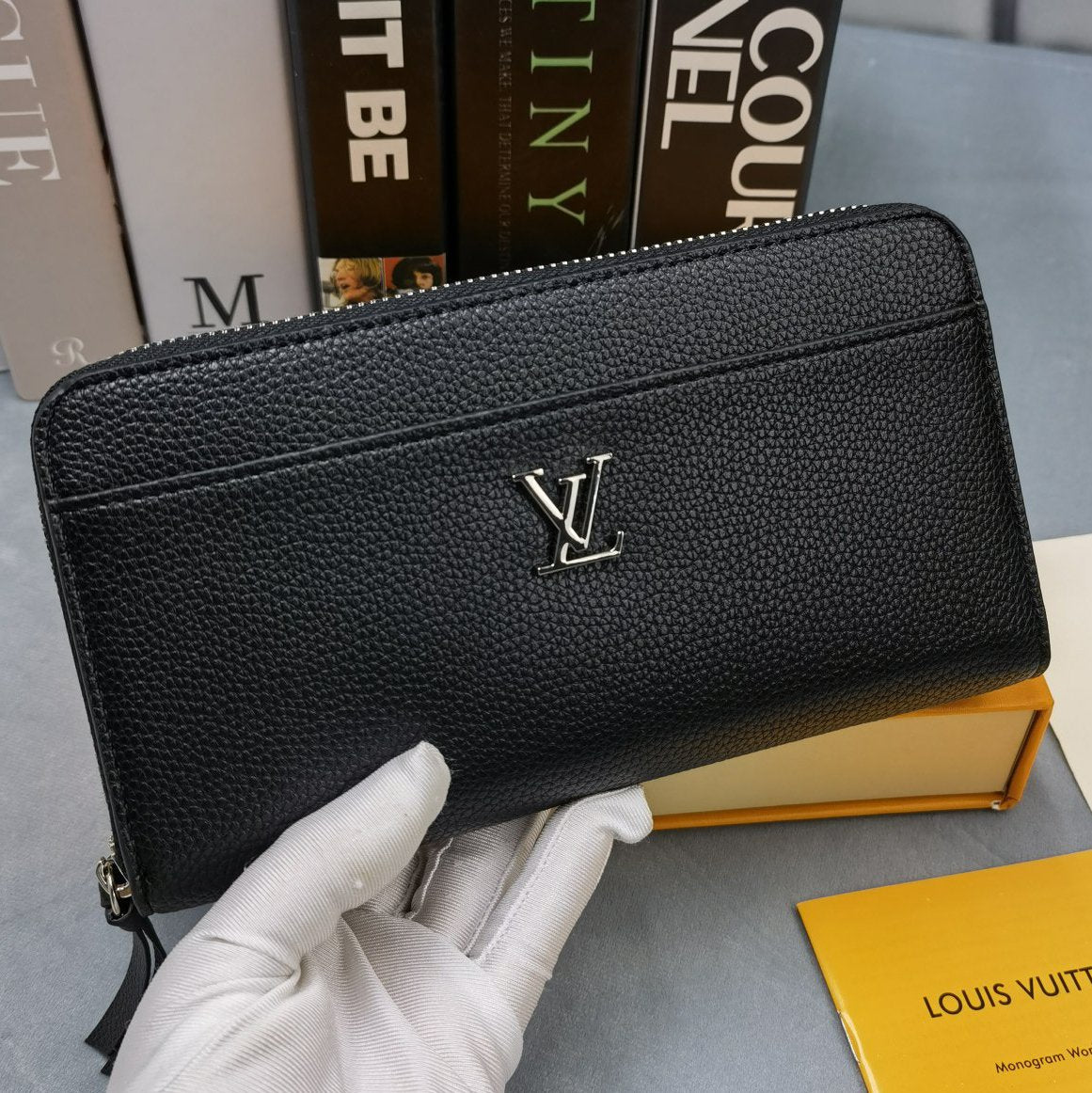 LV Louis vuitton hot sale stitching color long clutch bag men and women zipper wallet Bag