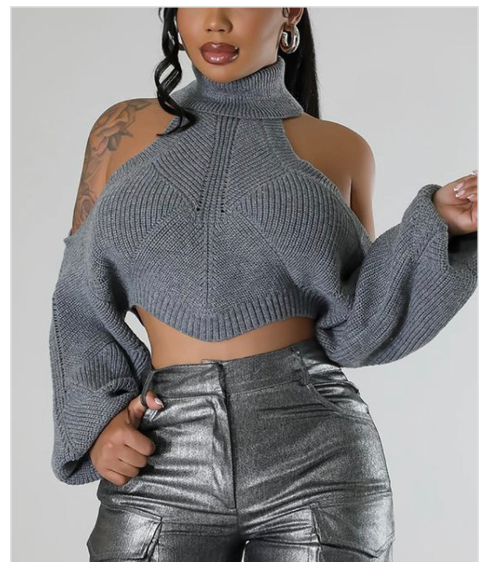 Shoulders x Turtleneck top