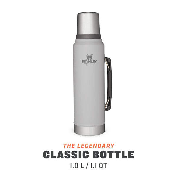 Stanley The Legendary Classic Bottle - Matte Black - 1.5qt / 1.4L