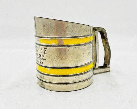 Vintage Dog Salt And Pepper Shakers, Magnetic Attractives Ceramic Salt –  Funkyhouse Vintage