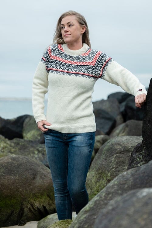 Se Charm - Norsk Sweater Ikon Fra Norwool Af 100% Ren Uld - Hvid hos Suztain
