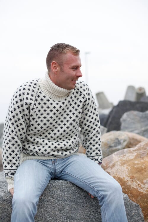 Billede af Charm - Hvid Islandsk Sweater Af 100% Ren Uld