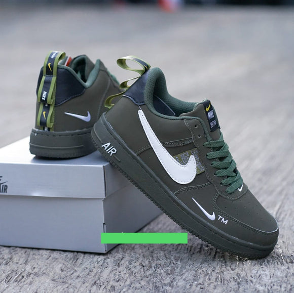 nike utility green