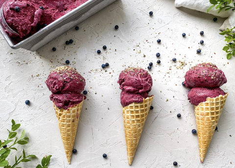 4-ingredient blueberry froyo