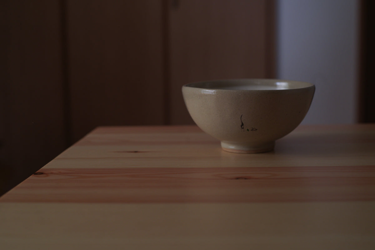 工房kuromiya | 白化粧色絵 ご飯茶碗 / 気球