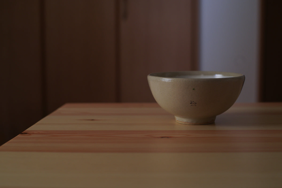 工房kuromiya | 白化粧色絵 ご飯茶碗 家と月