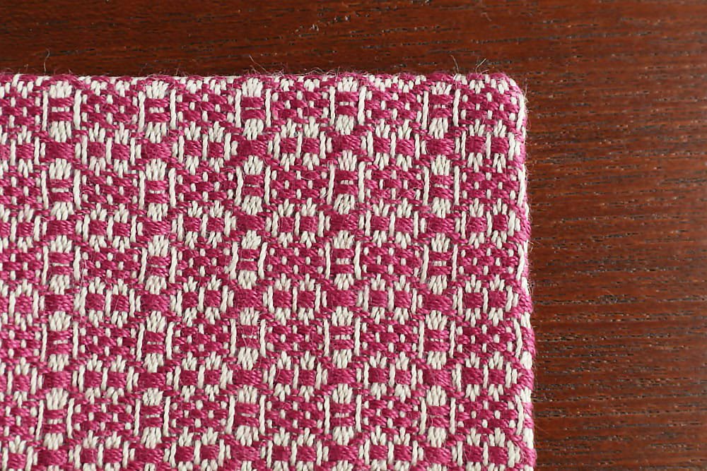 遠藤里枝 - Rocca | 手織り布のコースター flower linen / ボルドー