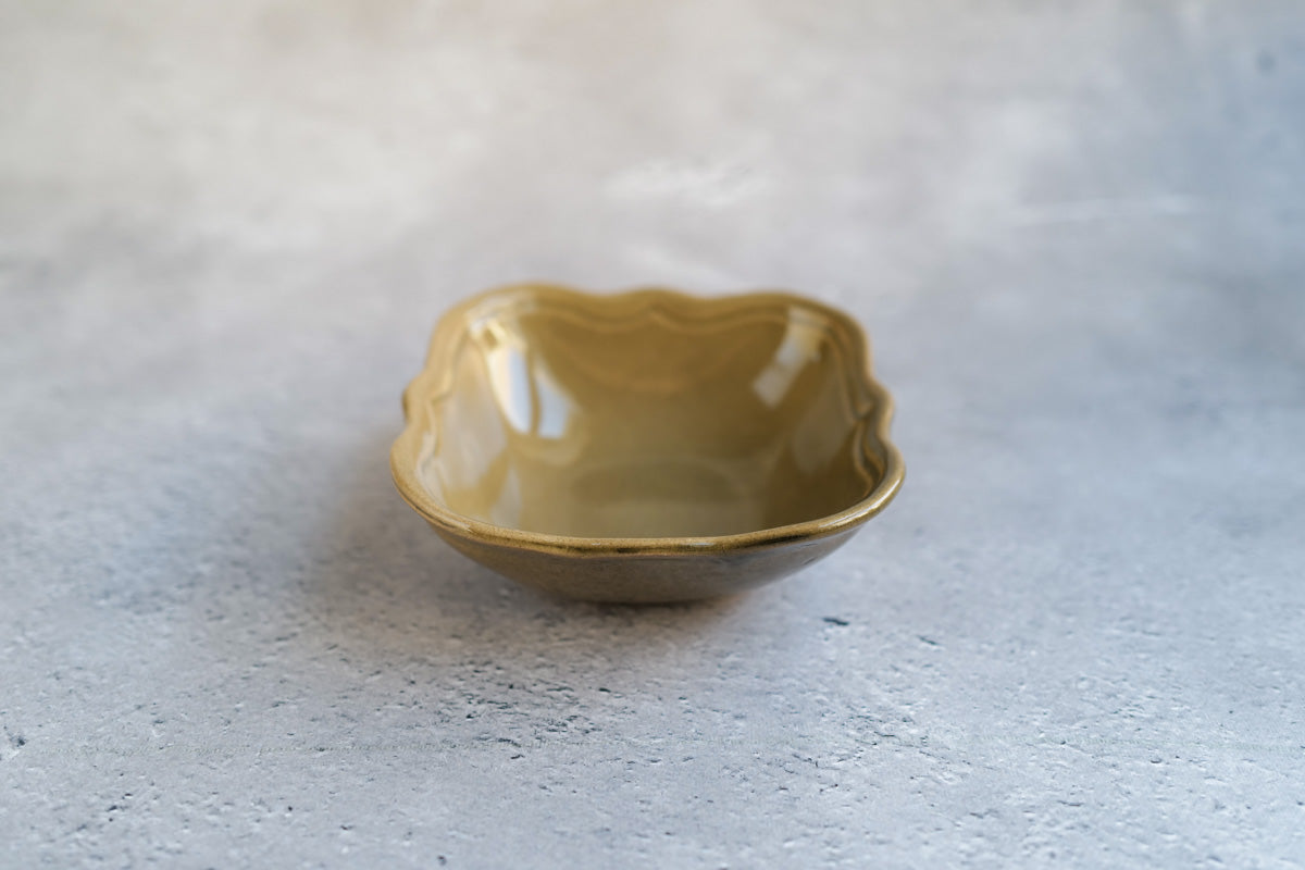 陶房マルヨウ | スクエア洋皿 / 小 / 13cm / グレージュ