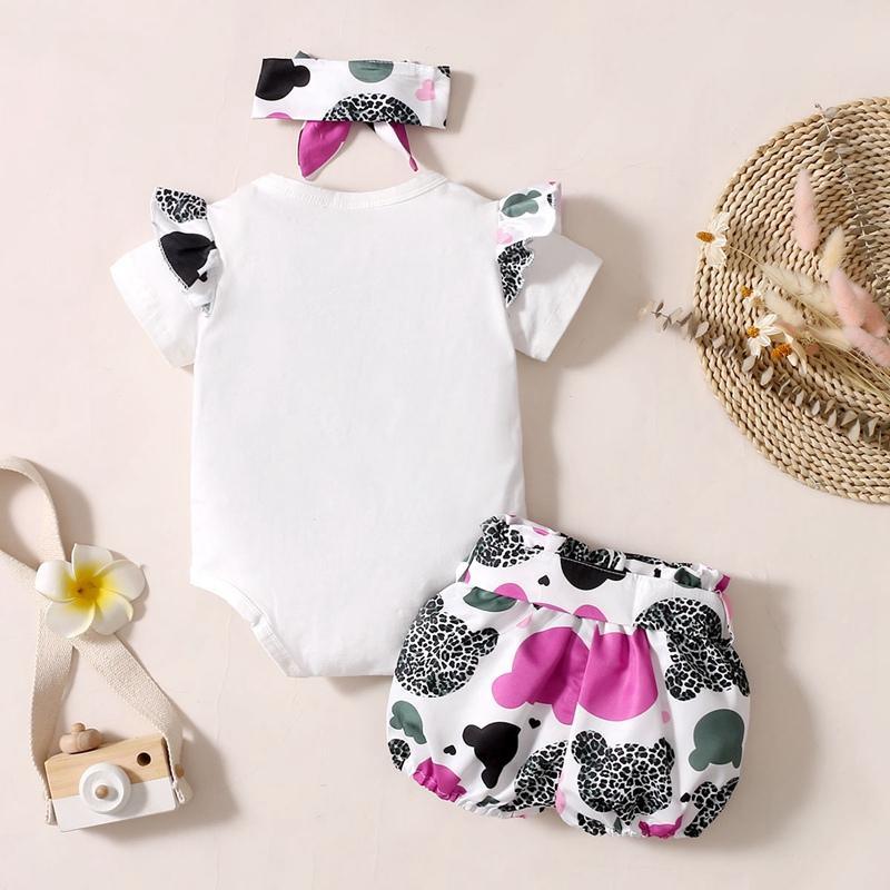 Baby Girl Bear Pattern Ruffle Trim Bodysuit & Printed Shorts & Headband