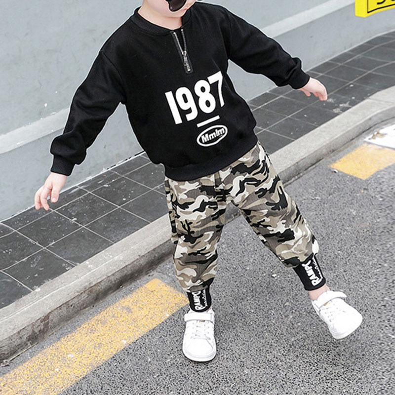 2-piece Letter Pattern Sweatshirts & Camouflage Pants for Boy