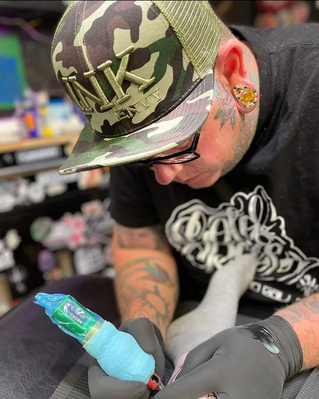 Jonny Blackwell  Managing Director owner  Pride  envy tattoo studio   LinkedIn