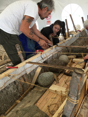 Halin de Repentingy building 12 birch bark canoe for Canada's 150th Birthday