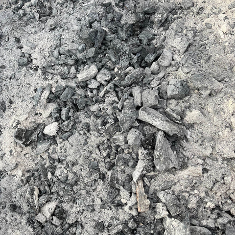 How to store and utilize wood ash
