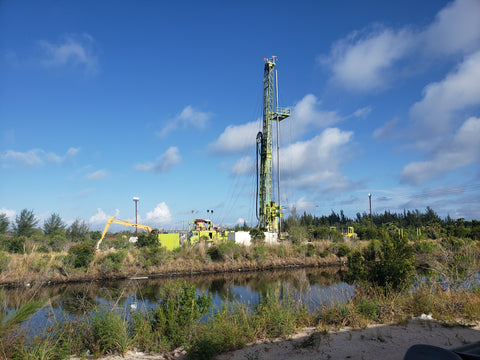 Deep well drilling rig