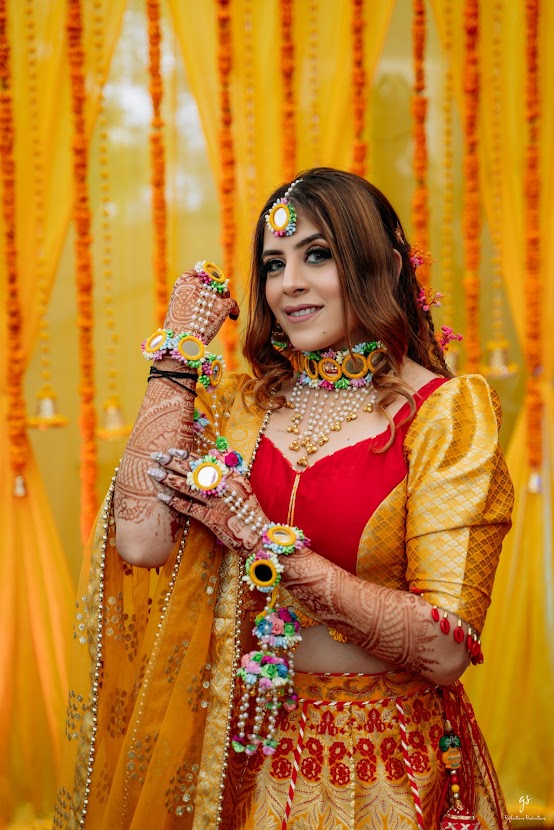Top 10 Banarasi Dupatta Draping Styles for Lehenga For Wedding