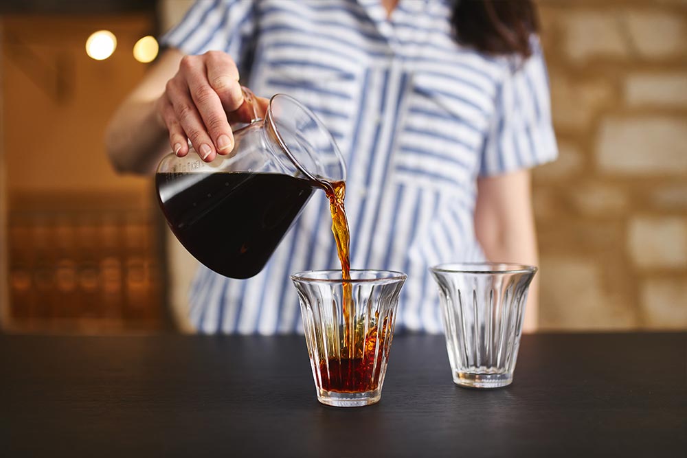 Artisan Coffee co V60 brew guide stir jug serve immediatley glass 