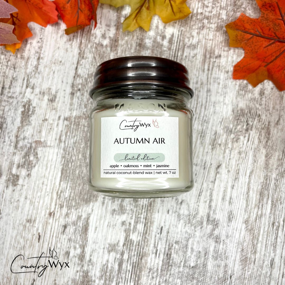 Country Wyx Box - September 2023 - Autumn Air 8oz Candle
