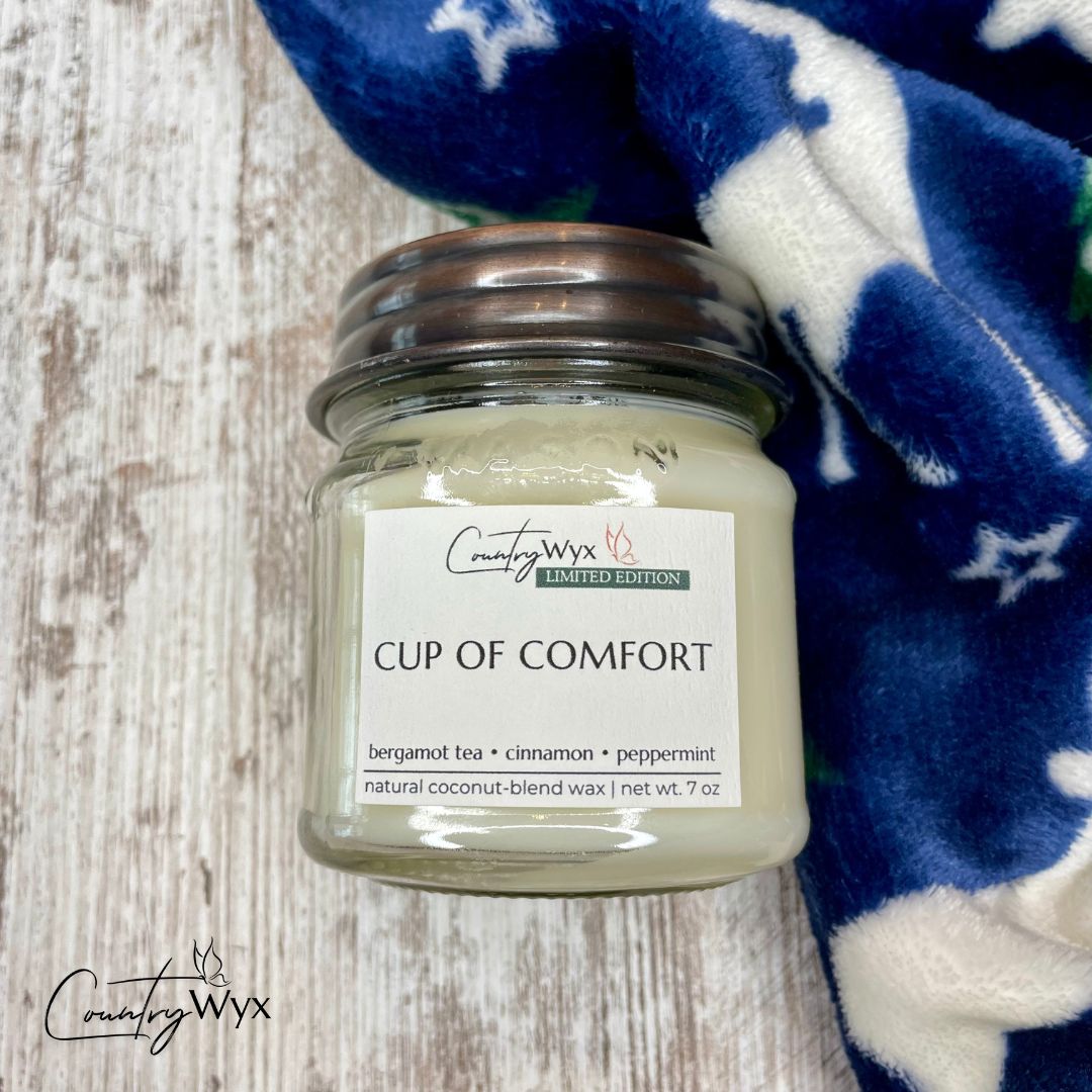 Country Wyx Box - January 2024 - Cup of Comfort 8oz Candle