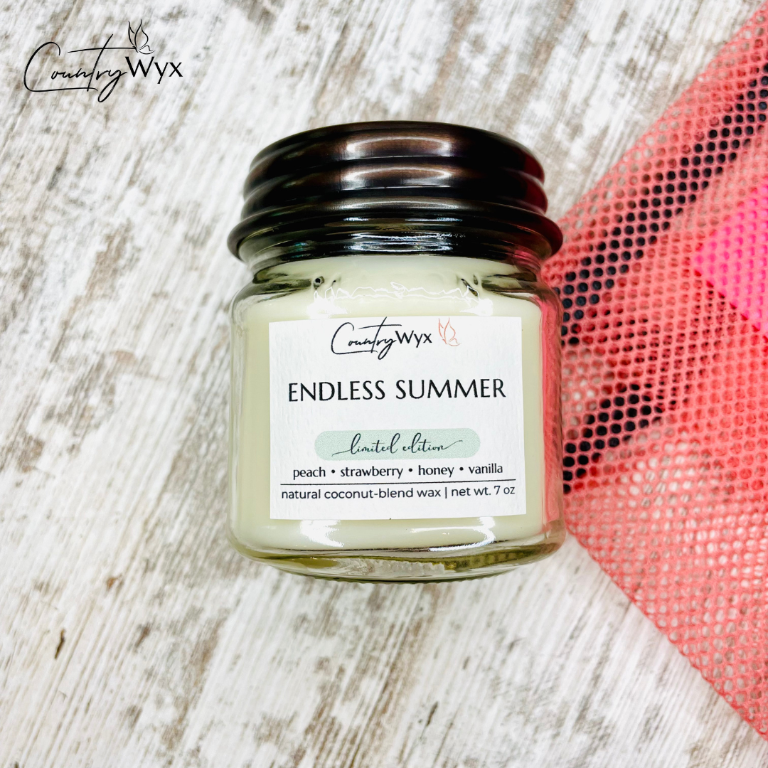 Country Wyx Box - June 2023 - Endless Summer 8oz Candle