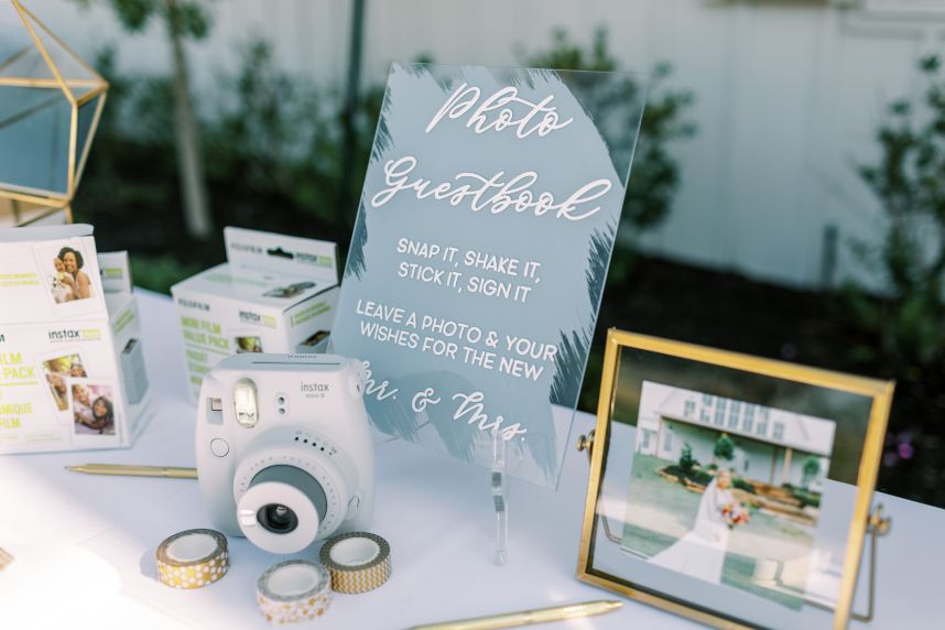 How to Set Up a Polaroid Guest Book Station