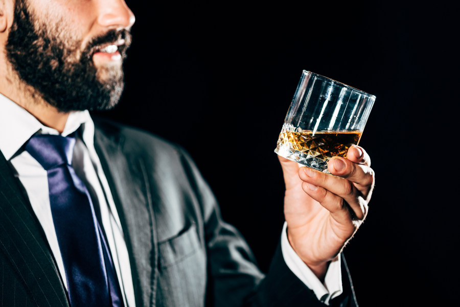 6 Good Reasons To Get A Whiskey Stones Set As A Gift For Men