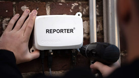 Reporter is een plug & play sensor module voor in pluimveestallen