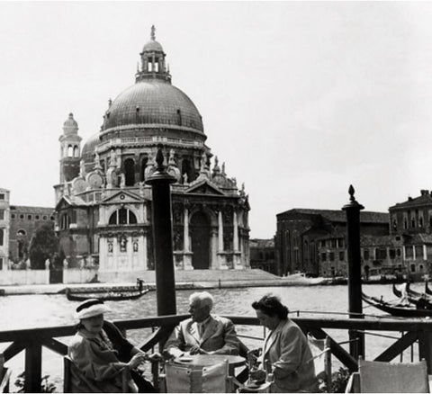 Marguerite Maeght, Georges et Marcelle Braque à Venise en 1948.