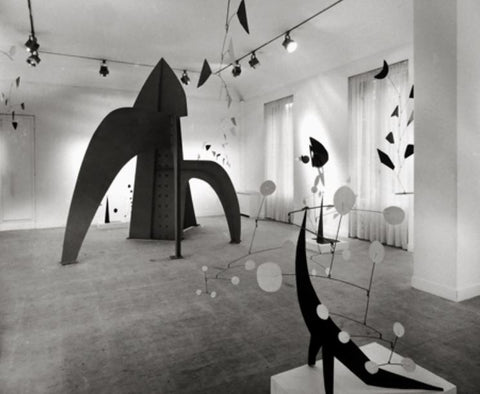 Vue de l’exposition Calder 1954.