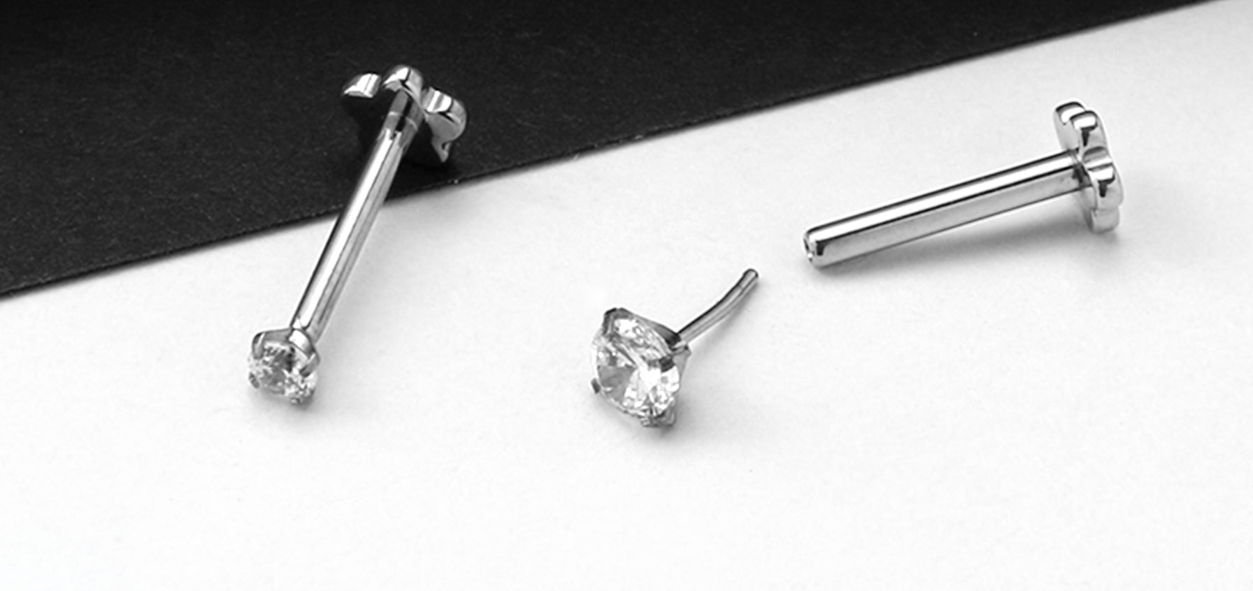 CZ Gem Threadless Titanium Flower Labret